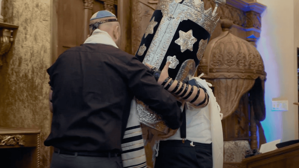 carrying torah